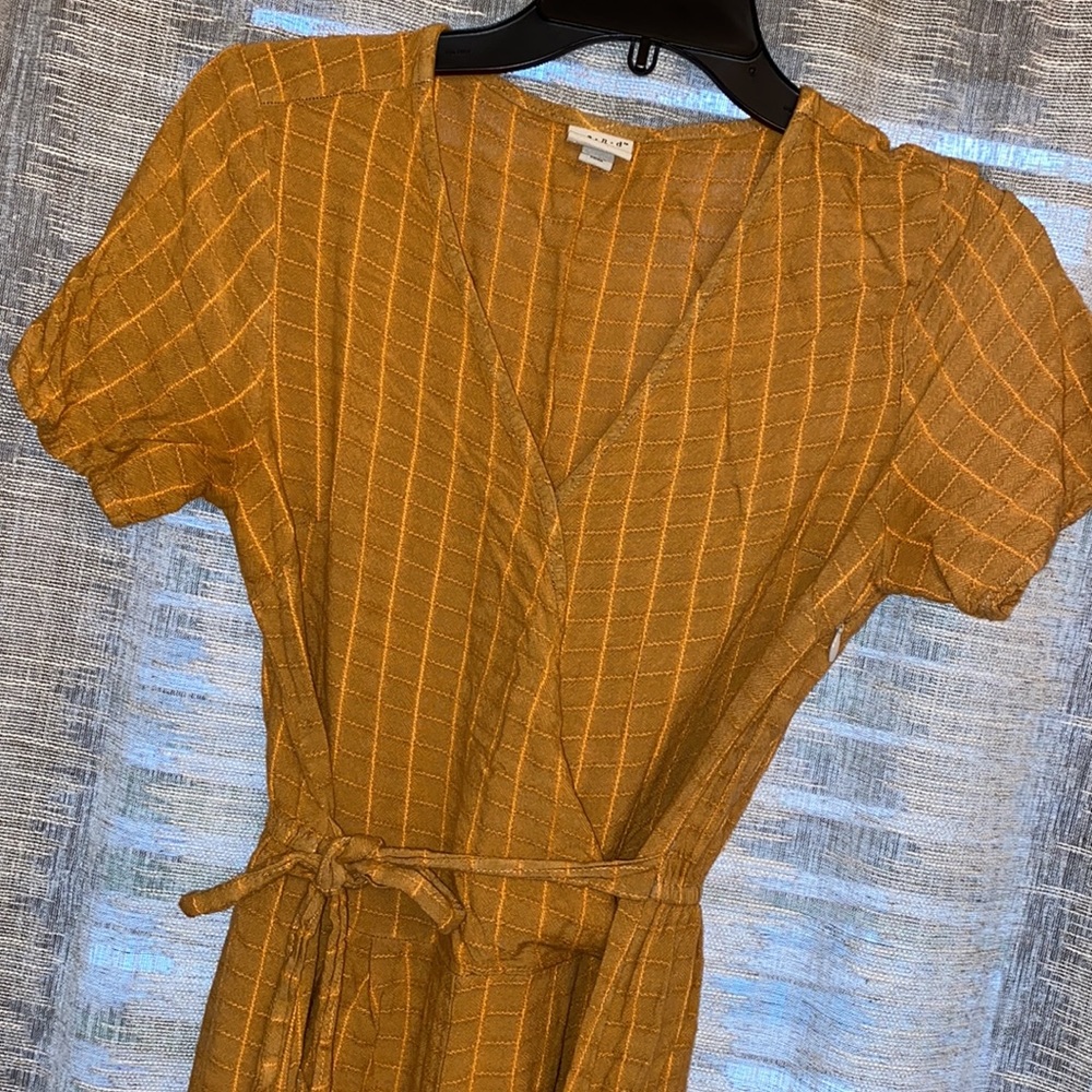 Spring/Summer Romper - Picture 5 of 6